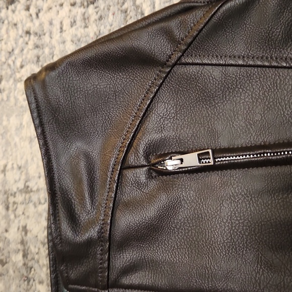 NWT Chocolate Brown Faux Leather Mini Skirt Sz S - Picture 2 of 6